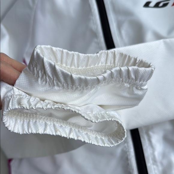 Louis Garneau White and Pink Modesto II Cycling Jacket Technical Jacket - Picture 7 of 16